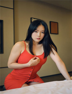 巨乳娘战僵尸
